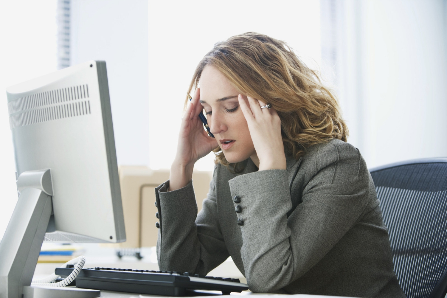 Giải pháp giảm stress cho dân văn phòng khi làm việc nhiều với máy tính